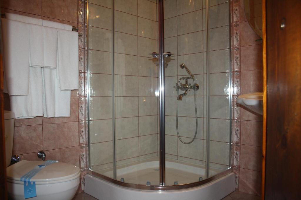 Family Hotel Maraya ارباناسي الغرفة الصورة